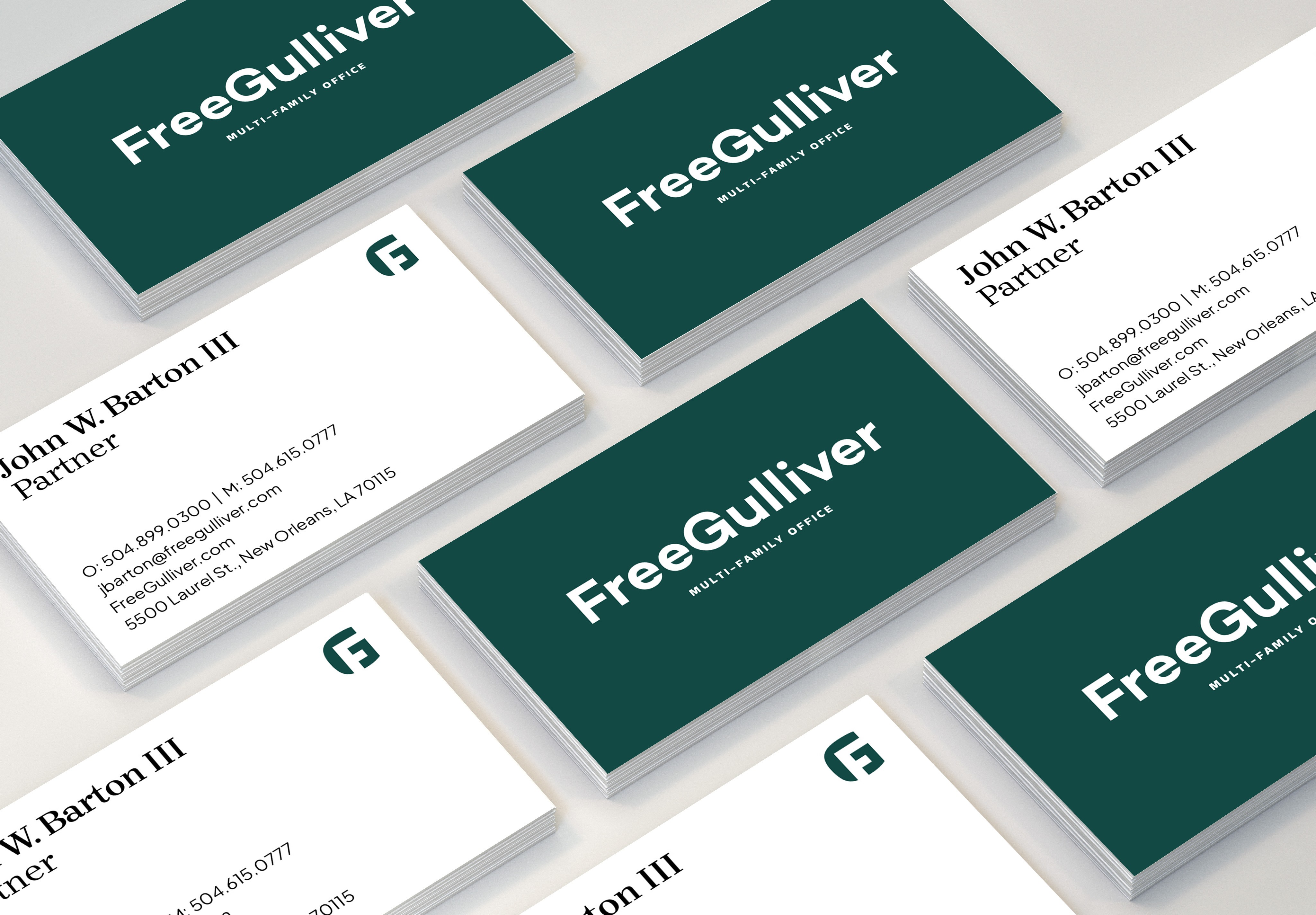 Logo design for the brand Redo on green gradient background